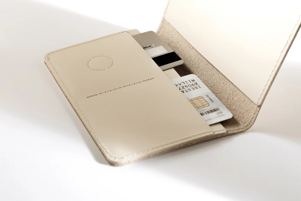 Tour Portemonnaie Passport Covers - Cookie